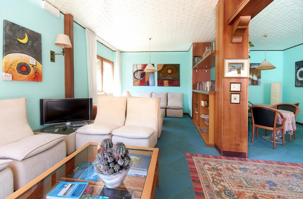 Rezia Hotel Chiesa in Valmalenco Bagian luar foto
